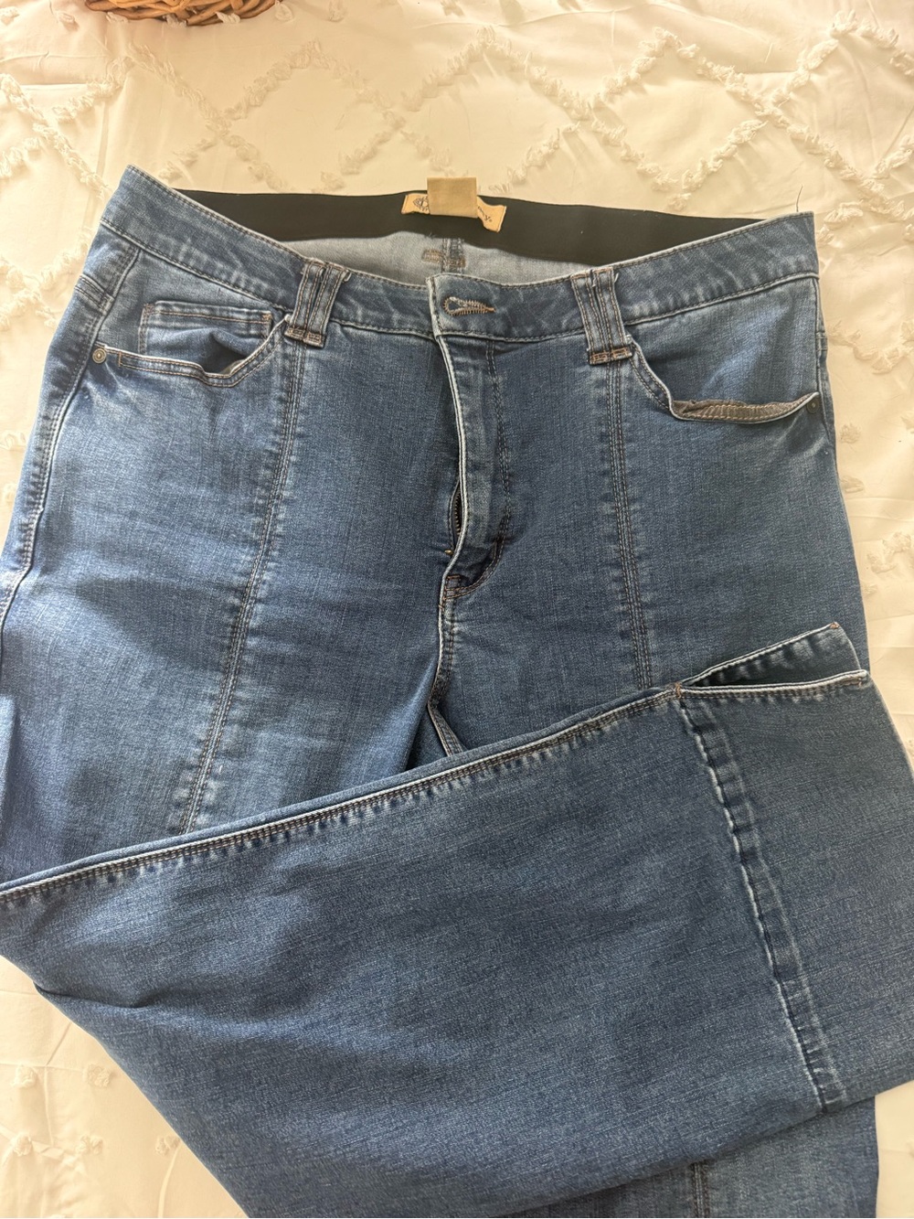 Demeocracy “Ab” technology cropped split hem jeans
